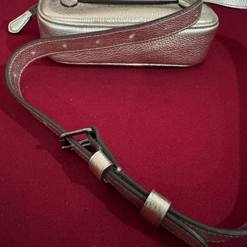Coach Metallic Pebbled Leather Belt Bag/Fanny Pack - Picture 8 of 11